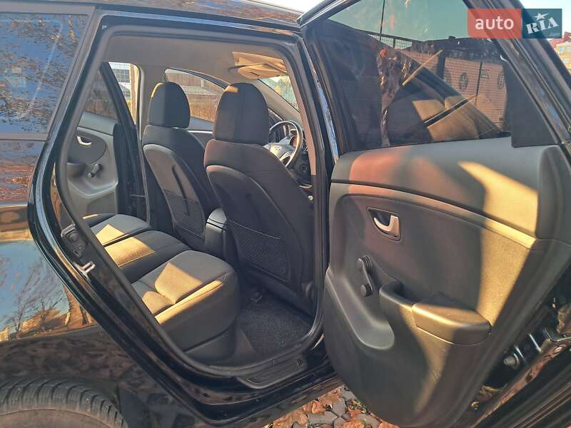 Универсал Hyundai i30 2014 в Мукачево