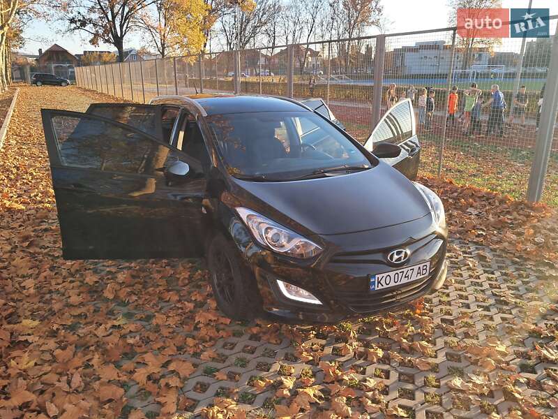 Универсал Hyundai i30 2014 в Мукачево