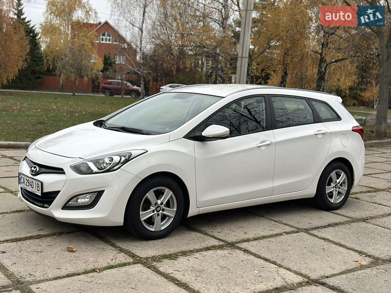 Универсал Hyundai i30 2013 в Харькове