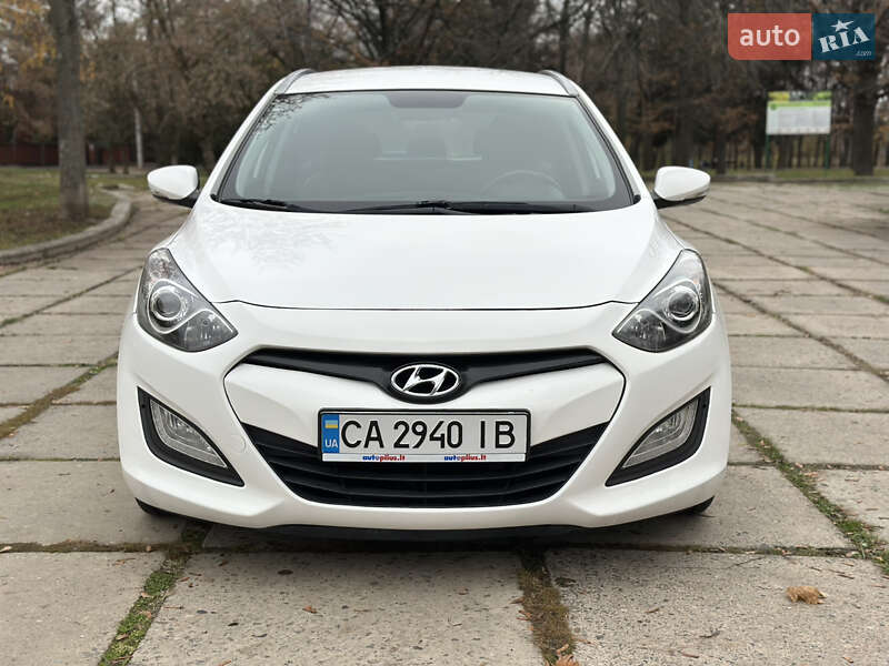 Универсал Hyundai i30 2013 в Харькове
