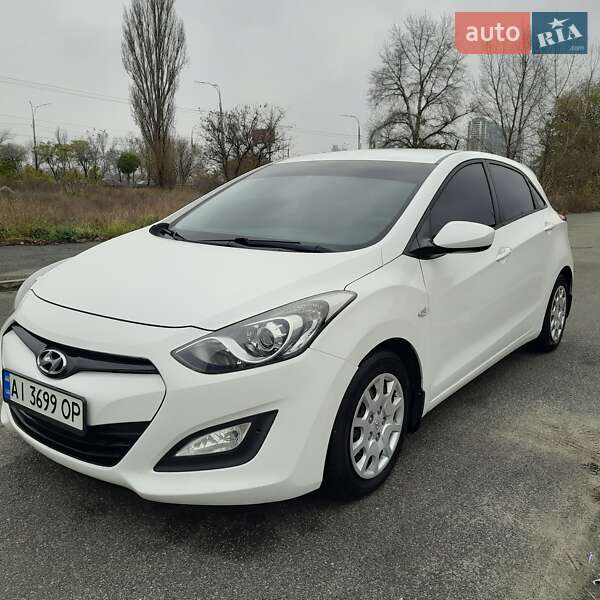 Хэтчбек Hyundai i30 2012 в Киеве фото 13 Хэтчбек Hyundai i30 2012 в Киеве