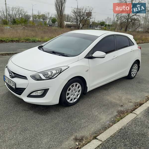 Хэтчбек Hyundai i30 2012 в Киеве фото 23 Хэтчбек Hyundai i30 2012 в Киеве
