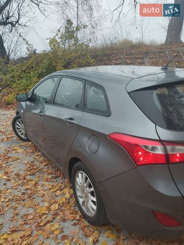 Универсал Hyundai i30 2013 в Мироновке фото 2 Универсал Hyundai i30 2013 в Мироновке