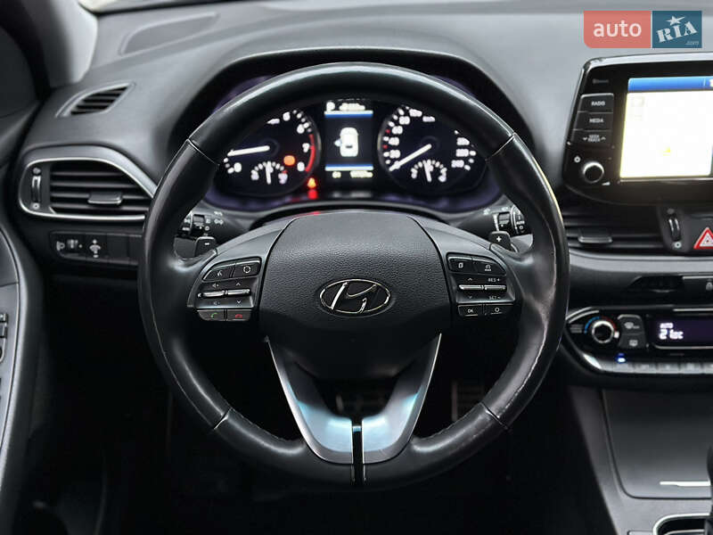 Фастбек Hyundai i30 2019 в Києві фото 26 Фастбек Hyundai i30 2019 в Києві