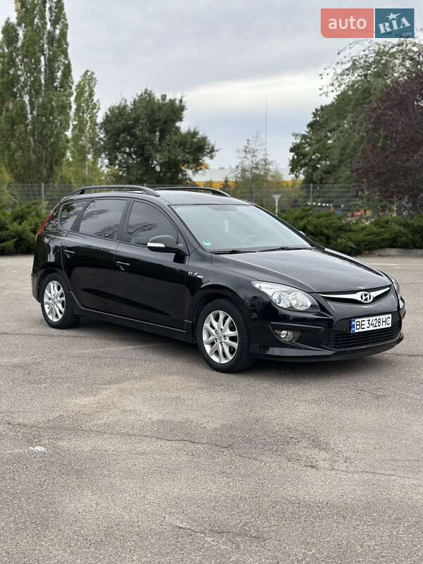 Универсал Hyundai i30 2011 в Николаеве фото 19 Универсал Hyundai i30 2011 в Николаеве