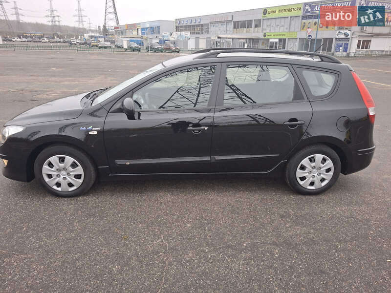Универсал Hyundai i30 2012 в Харькове