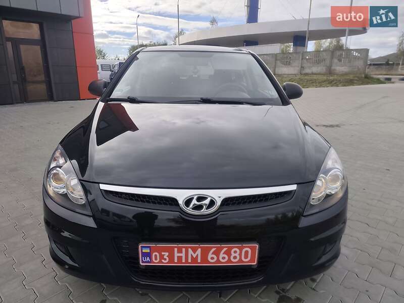 Хетчбек Hyundai i30 2009 в Ковелі
