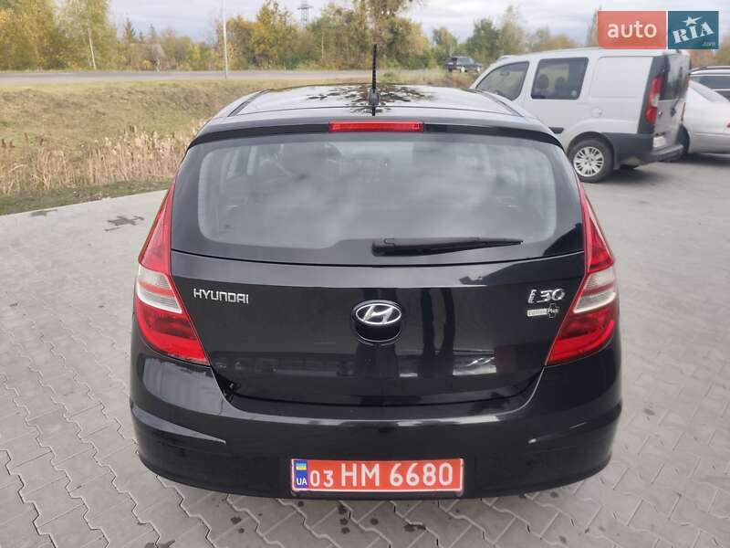 Хетчбек Hyundai i30 2009 в Ковелі