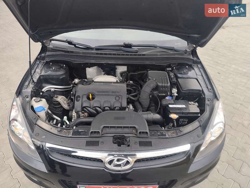 Хетчбек Hyundai i30 2009 в Ковелі
