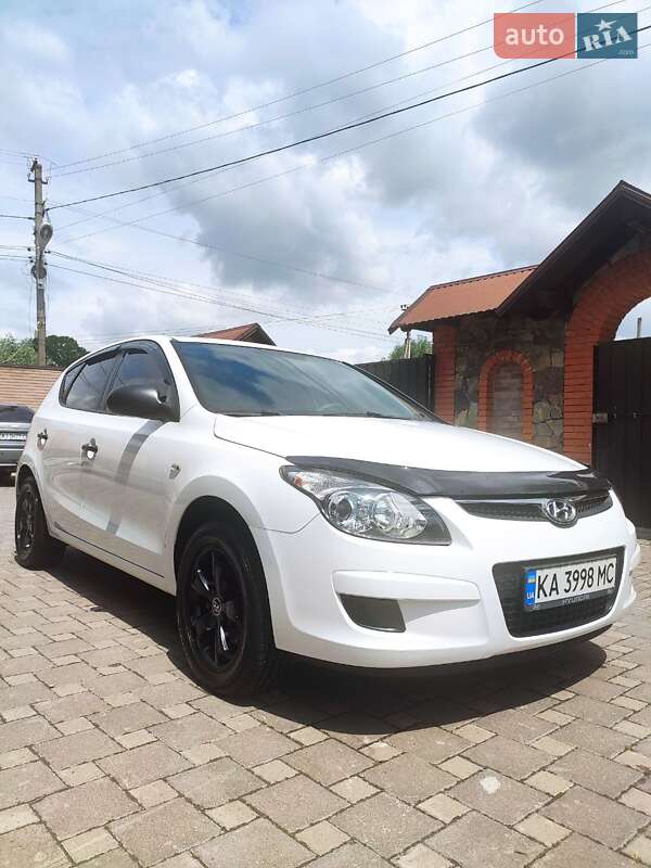 Хэтчбек Hyundai i30 2009 в Василькове фото 26 Хэтчбек Hyundai i30 2009 в Василькове