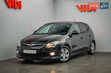 Хетчбек Hyundai i30 2011 в Києві