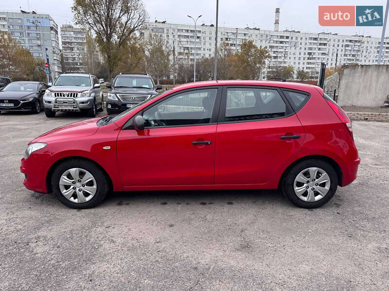 Хетчбек Hyundai i30 2009 в Запоріжжі фото 3 Хетчбек Hyundai i30 2009 в Запоріжжі