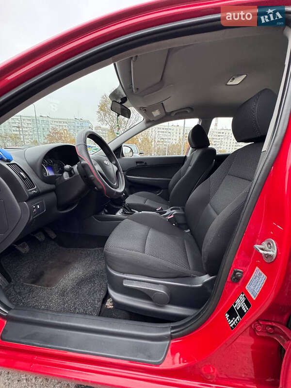 Хетчбек Hyundai i30 2009 в Запоріжжі фото 11 Хетчбек Hyundai i30 2009 в Запоріжжі