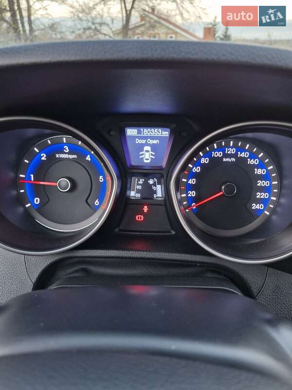 Универсал Hyundai i30 2013 в Запорожье фото 4 Универсал Hyundai i30 2013 в Запорожье