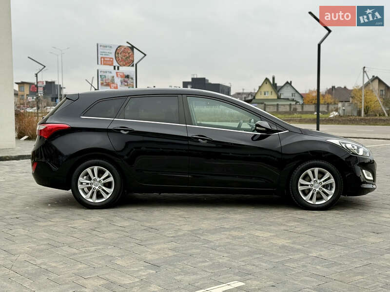 Універсал Hyundai i30 2012 в Луцьку фото 2 Універсал Hyundai i30 2012 в Луцьку