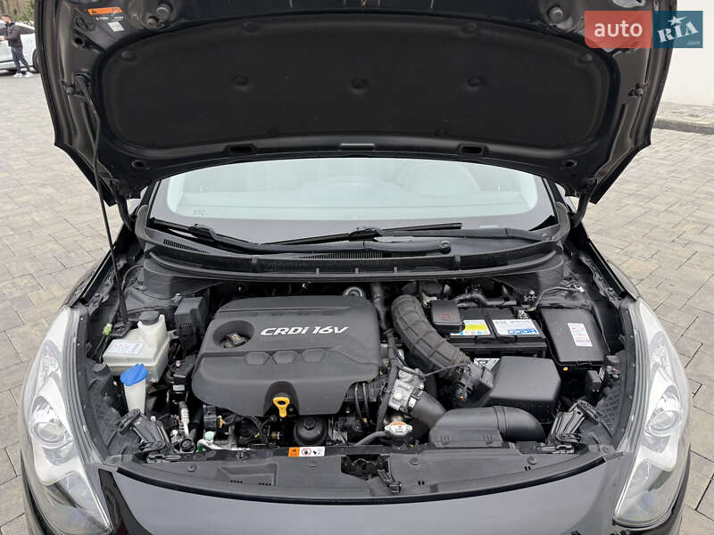 Універсал Hyundai i30 2012 в Луцьку фото 28 Універсал Hyundai i30 2012 в Луцьку