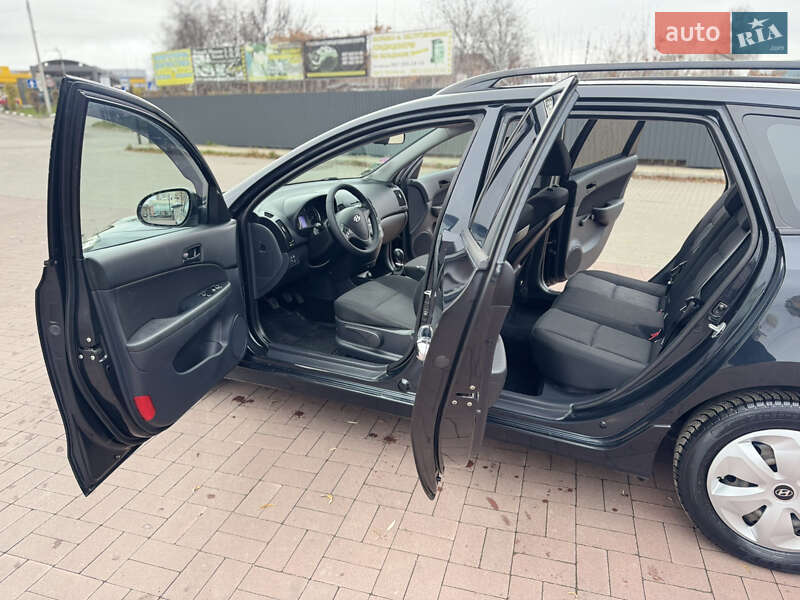 Універсал Hyundai i30 2010 в Рівному фото 17 Універсал Hyundai i30 2010 в Рівному