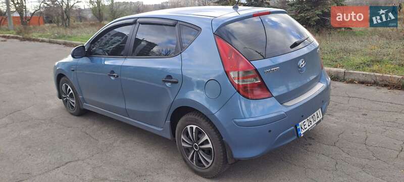 Хетчбек Hyundai i30 2010 в Кривому Розі