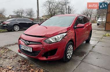 Универсал Hyundai i30 2013 в Киеве