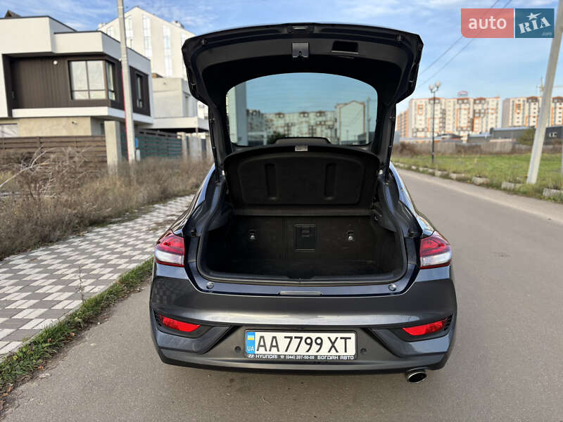 Фастбэк Hyundai i30 2018 в Киеве фото 9 Фастбэк Hyundai i30 2018 в Киеве