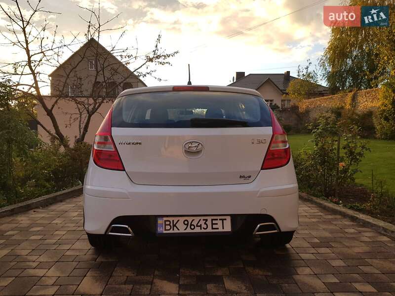 Хетчбек Hyundai i30 2009 в Рівному фото 6 Хетчбек Hyundai i30 2009 в Рівному