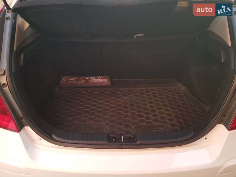 Хетчбек Hyundai i30 2009 в Рівному фото 33 Хетчбек Hyundai i30 2009 в Рівному