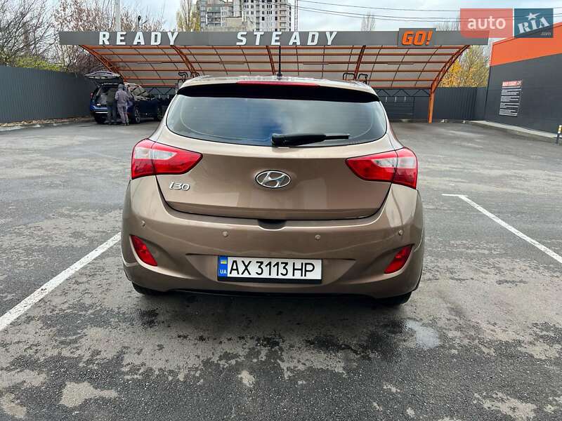 Хэтчбек Hyundai i30 2013 в Харькове