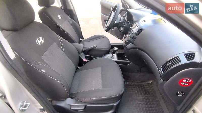 Хэтчбек Hyundai i30 2008 в Киеве фото 12 Хэтчбек Hyundai i30 2008 в Киеве
