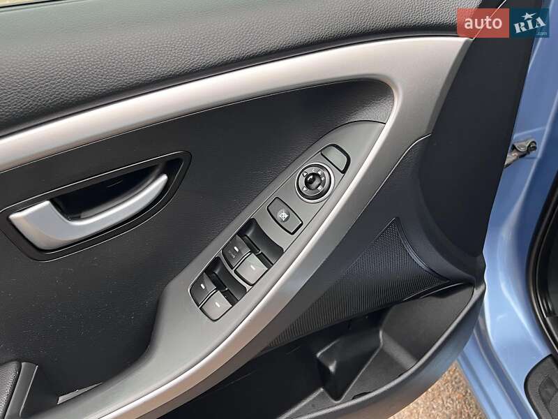 Хэтчбек Hyundai i30 2012 в Одессе фото 17 Хэтчбек Hyundai i30 2012 в Одессе