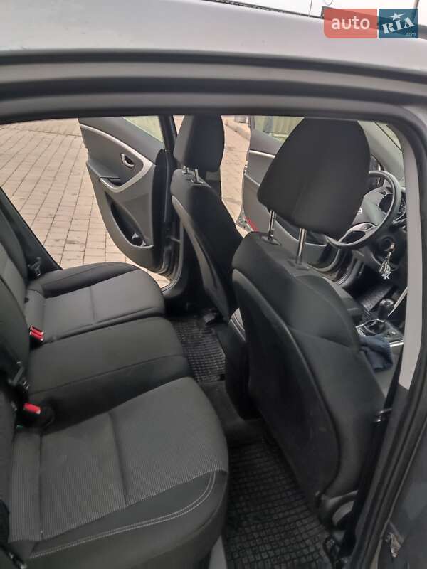 Хэтчбек Hyundai i30 2014 в Львове