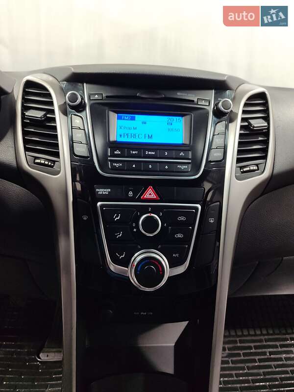 Хэтчбек Hyundai i30 2013 в Харькове фото 12 Хэтчбек Hyundai i30 2013 в Харькове