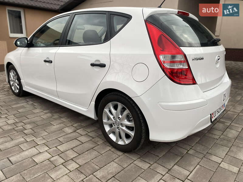 Хэтчбек Hyundai i30 2011 в Виннице фото 29 Хэтчбек Hyundai i30 2011 в Виннице