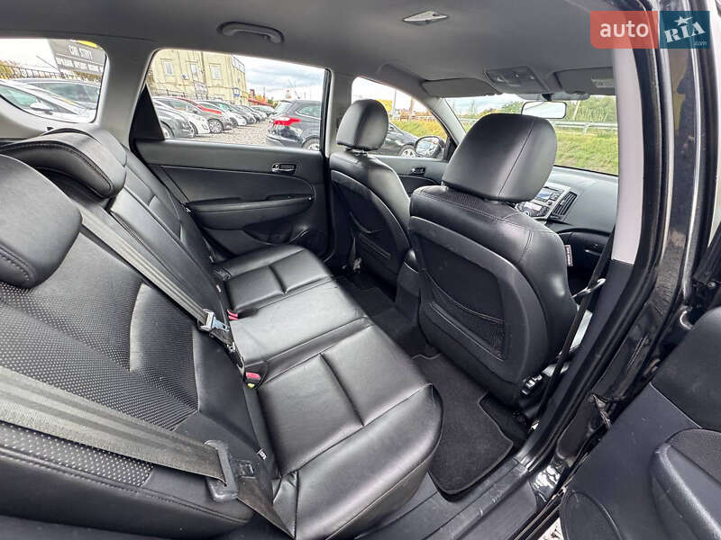 Універсал Hyundai i30 2009 в Стрию фото 34 Універсал Hyundai i30 2009 в Стрию