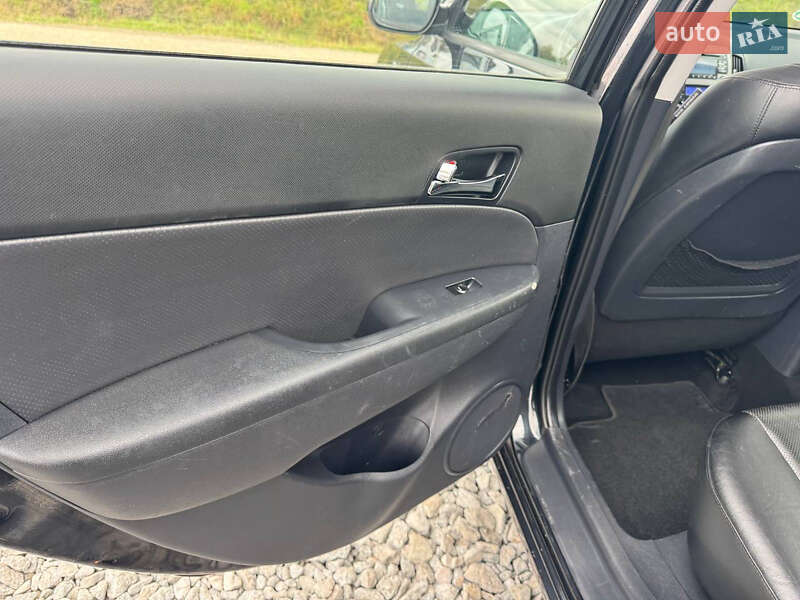 Універсал Hyundai i30 2009 в Стрию фото 42 Універсал Hyundai i30 2009 в Стрию