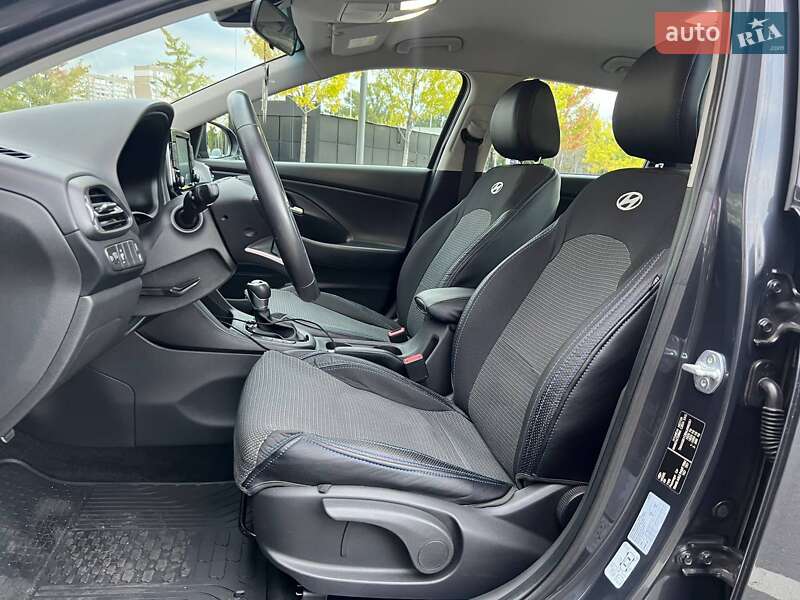 Универсал Hyundai i30 2020 в Киеве