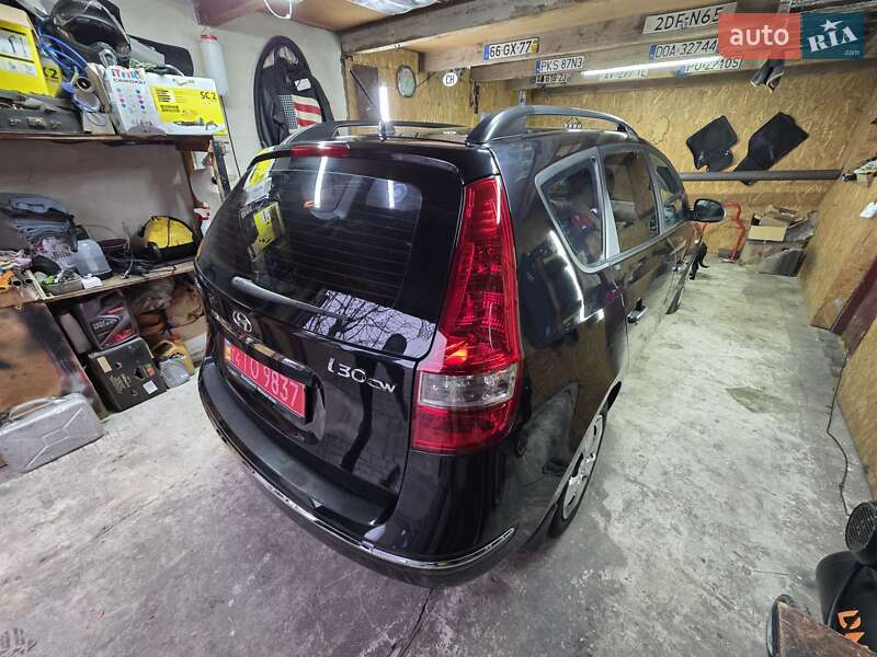 Универсал Hyundai i30 2009 в Луцке