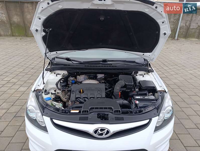 Хэтчбек Hyundai i30 2010 в Черкассах