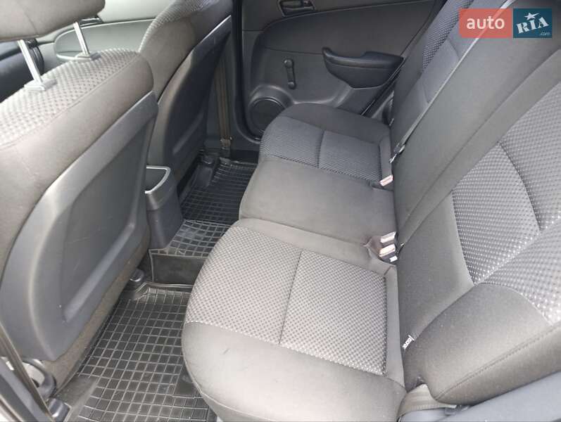 Хэтчбек Hyundai i30 2010 в Черкассах