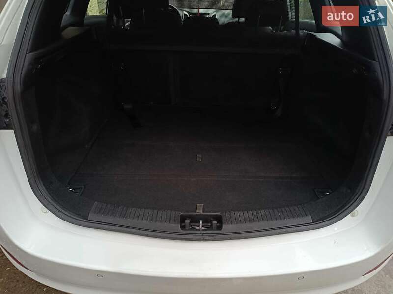 Универсал Hyundai i30 2015 в Новом Селе