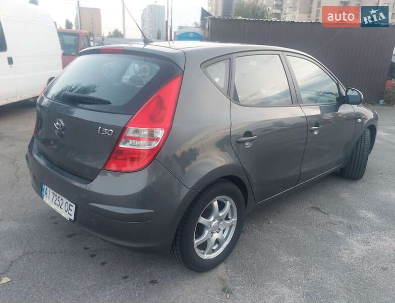 Хэтчбек Hyundai i30 2007 в Киеве