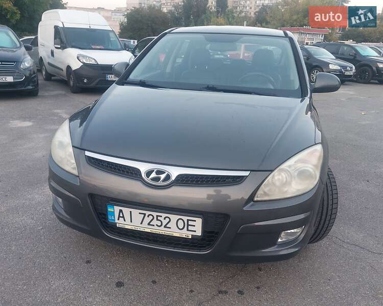 Хэтчбек Hyundai i30 2007 в Киеве