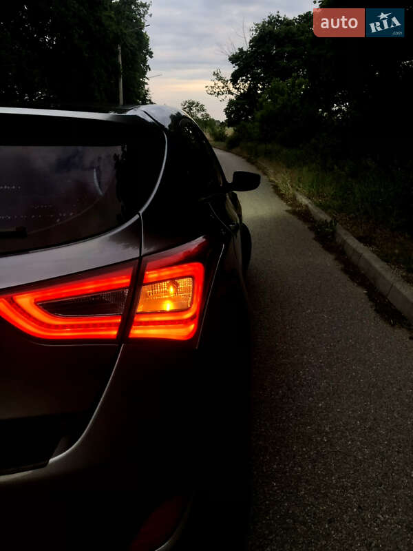 Хетчбек Hyundai i30 2012 в Запоріжжі