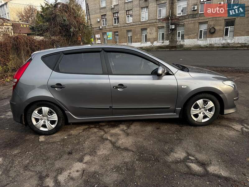 Хетчбек Hyundai i30 2011 в Харкові фото 8 Хетчбек Hyundai i30 2011 в Харкові