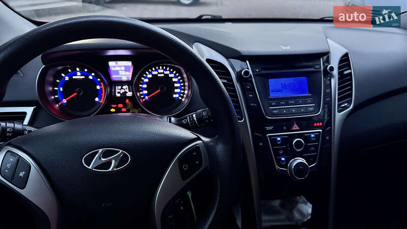 Хетчбек Hyundai i30 2013 в Києві фото 8 Хетчбек Hyundai i30 2013 в Києві