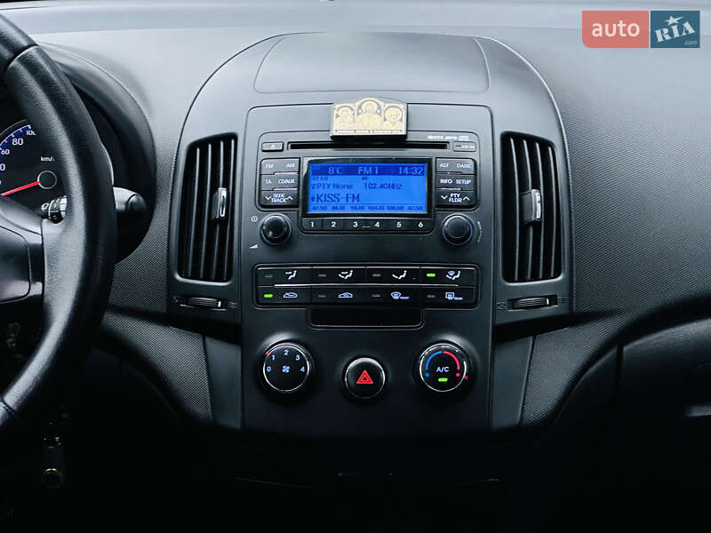 Універсал Hyundai i30 2010 в Харкові фото 25 Універсал Hyundai i30 2010 в Харкові