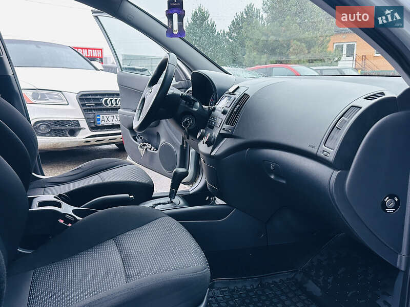 Універсал Hyundai i30 2010 в Харкові фото 27 Універсал Hyundai i30 2010 в Харкові