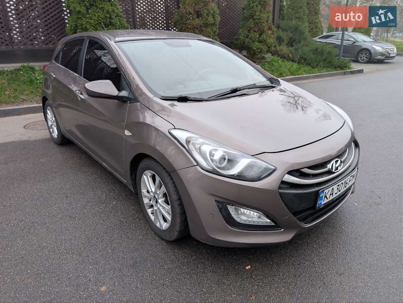 Хетчбек Hyundai i30 2012 в Харкові