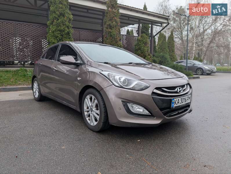 Хетчбек Hyundai i30 2012 в Харкові