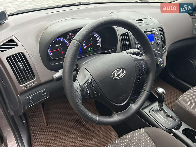 Хэтчбек Hyundai i30 2012 в Черкассах