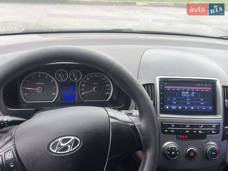 Хэтчбек Hyundai i30 2011 в Белогородке фото 18 Хэтчбек Hyundai i30 2011 в Белогородке